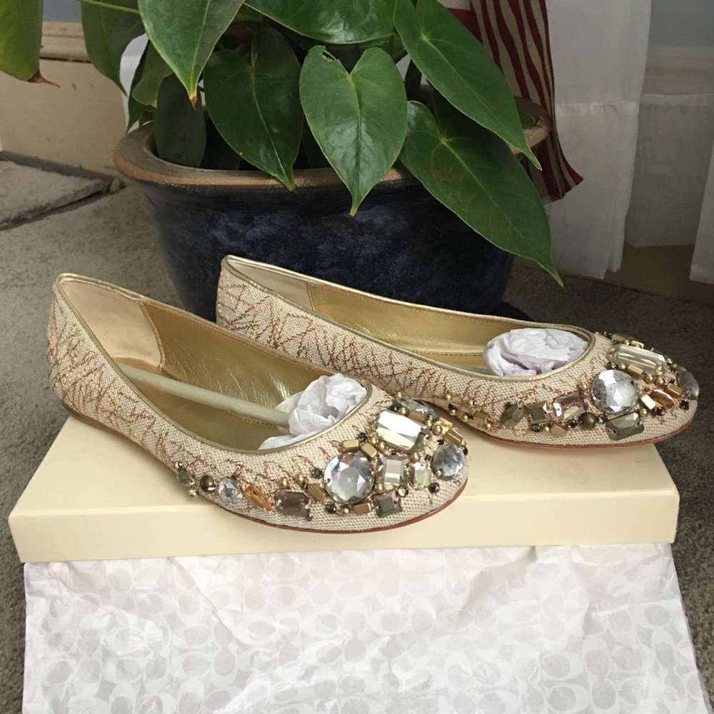 Women’s shoes